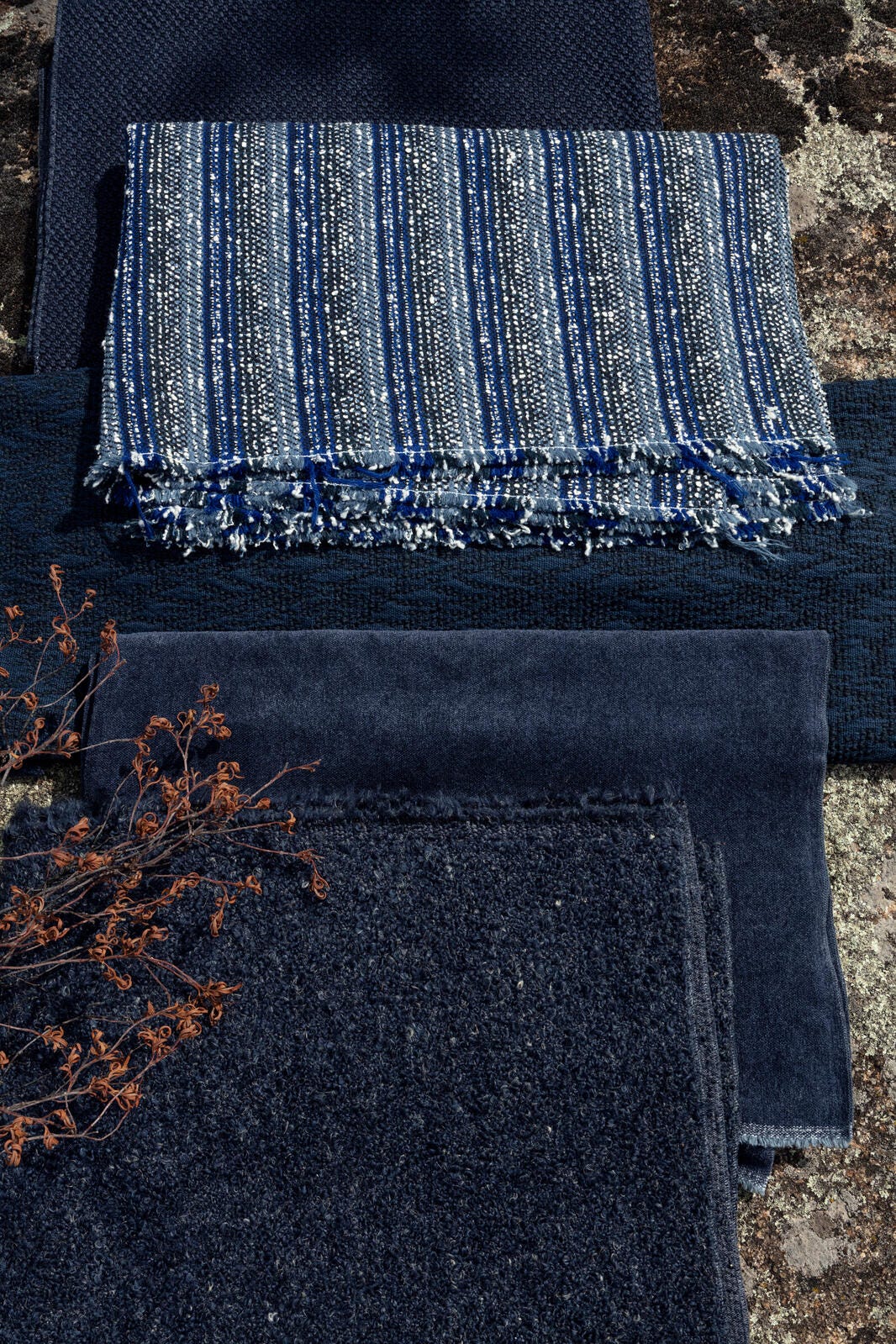 洋書　FRENCH TEXTILES French Textiles: From 1760 to the Present: Schoeser, Mary