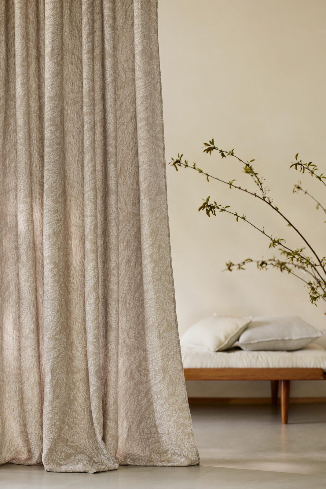 Romo Cicely 8037 01 | James Dunlop Textiles