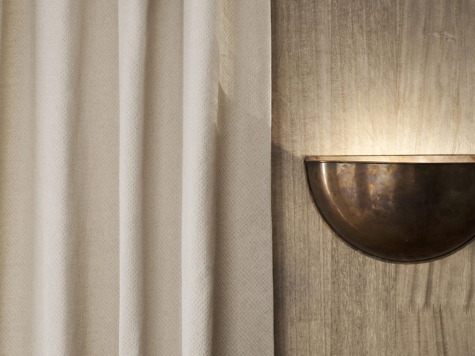 Zinc Roxy Z749 Moonbeam/01 | James Dunlop Textiles